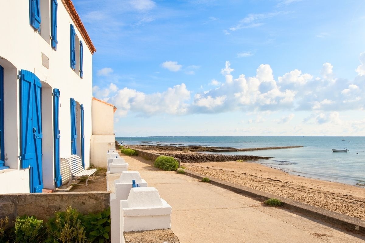 Acheter un bien avec "vue mer" à moins de 200 000 euros ? Oui c'est encore possible !